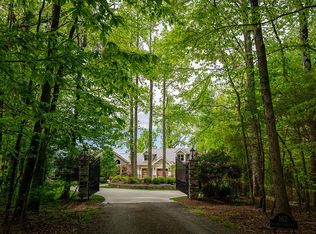 162 Golden Leaves Dr, Fancy Gap, VA 24328