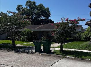 208 James Ct, Gretna, LA 70053