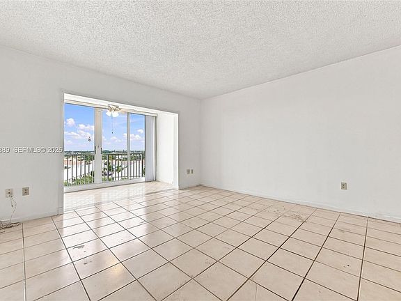 5th image of 3850 Washington St APT 808