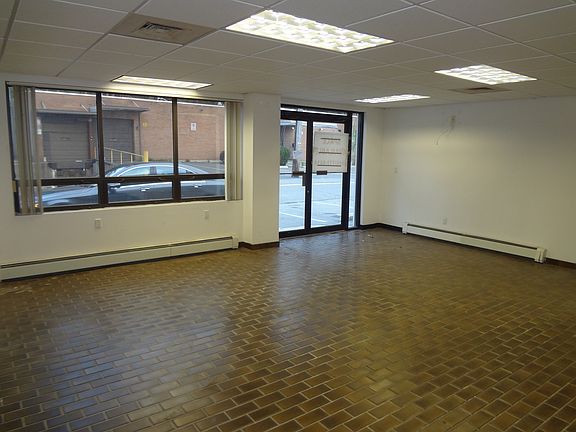 2nd image of 77 Lafayette Ave