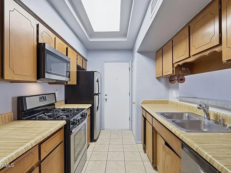 1610 Dale Douglas Dr — Photo 7