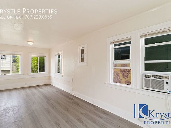 3rd image of 1026 Carolina St #B