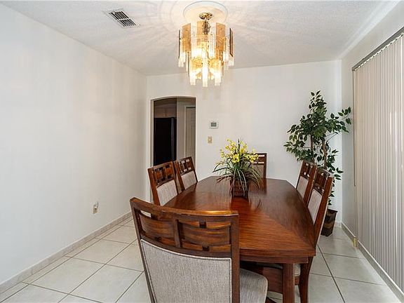 5th image of 12047 Saffron Ct