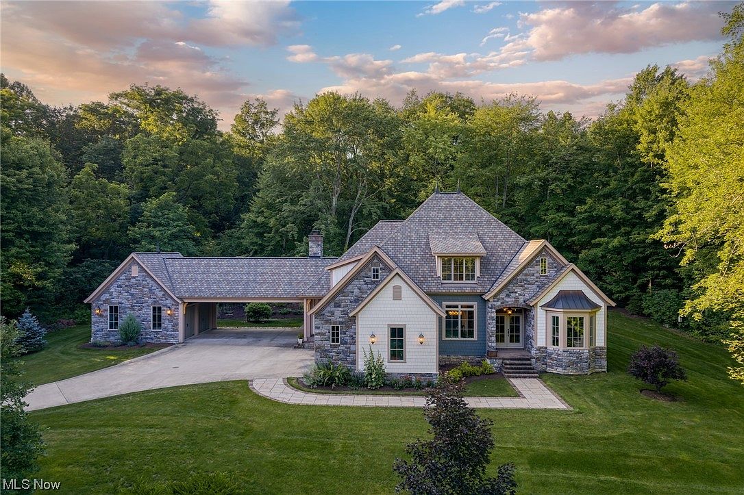 11810 Woodiebrook Rd, Chardon, OH 44024 Zillow