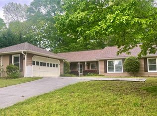 210 Buck Run, Loganville, GA 30052