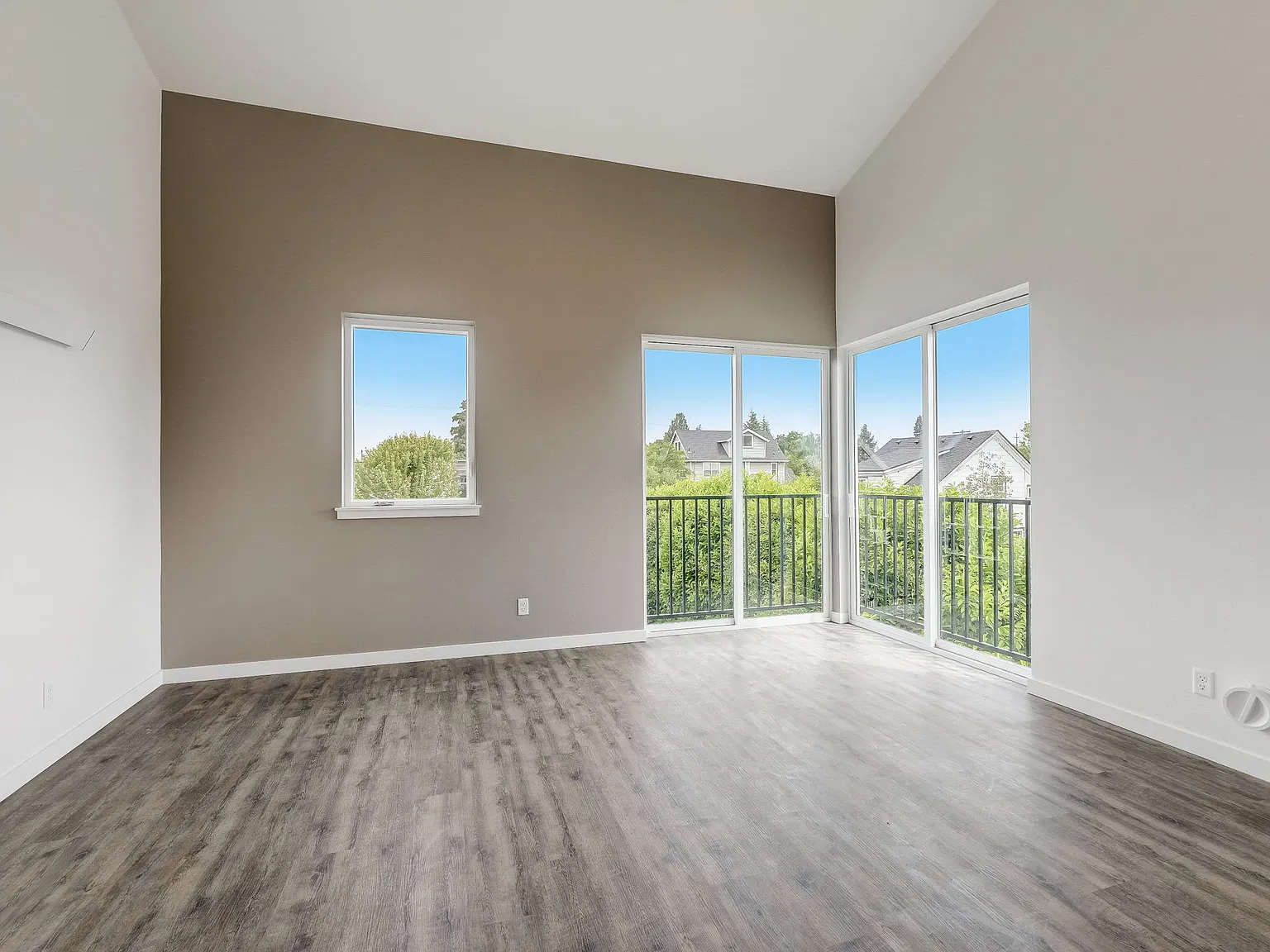 1 bed, 475 sqft, $1,415 — Photo 2