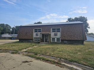 406 Circle Dr, Rock Falls, IL 61071