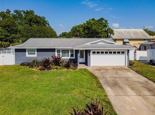 8297 Ridgewood Cir, Seminole, FL 33772