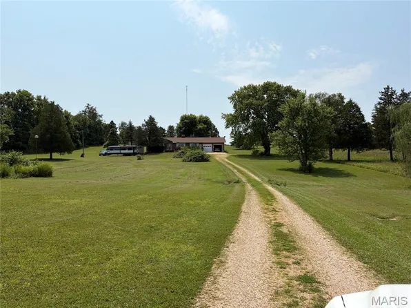 8560 Saffell Rd, Bonne Terre, MO 63628