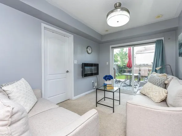 6 Ventura Ave #2, Brampton, ON L6Y 4X8
