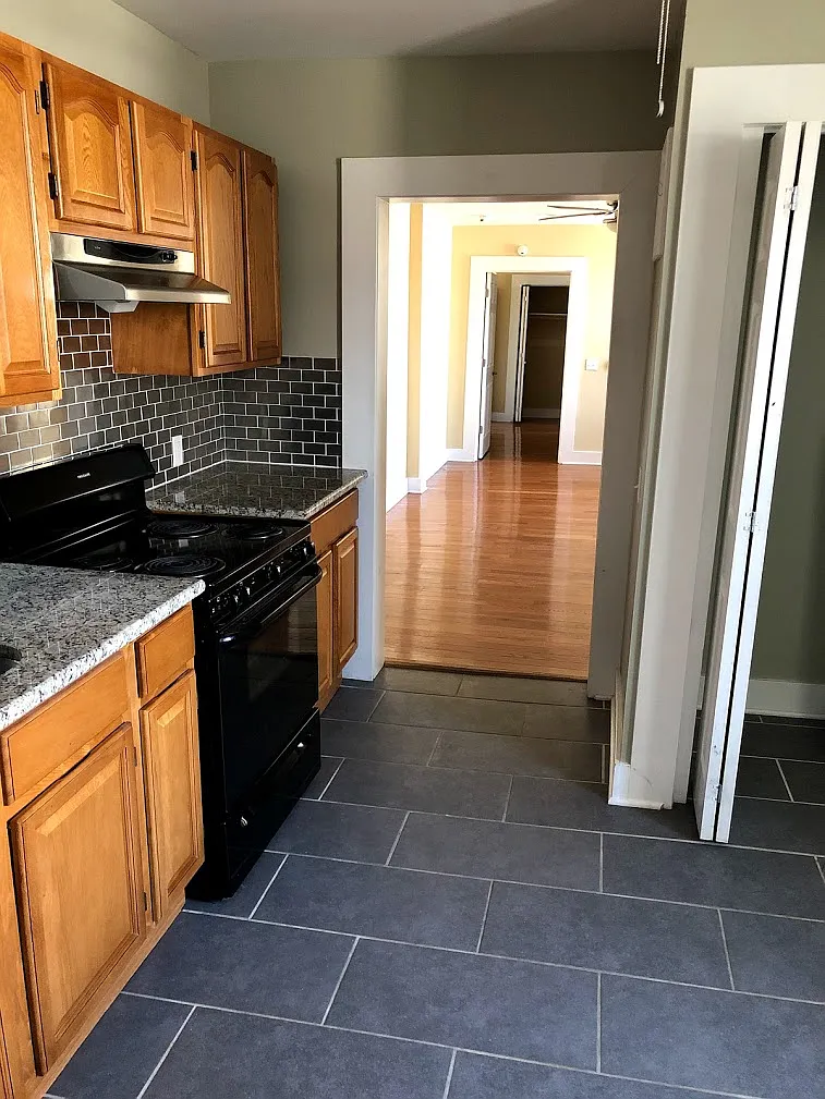 71 North Main - Suite 2-A — Photo 2