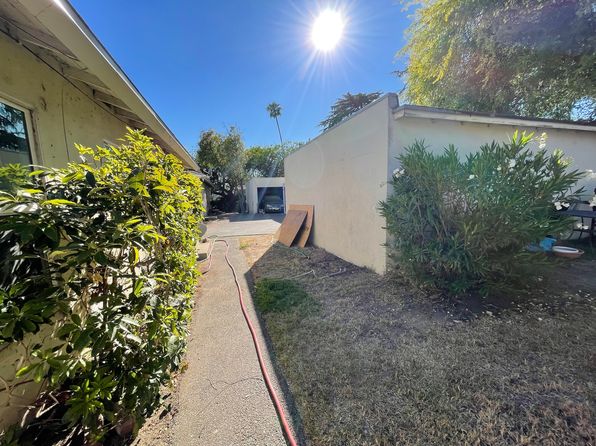 3048 Lincoln Ave