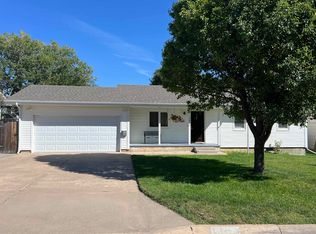 2412 Reeves Ave, Dodge City, KS 67801