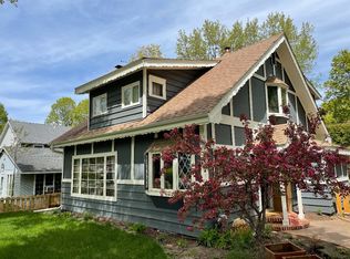 19130 Lake Ave, Deephaven, MN 55391