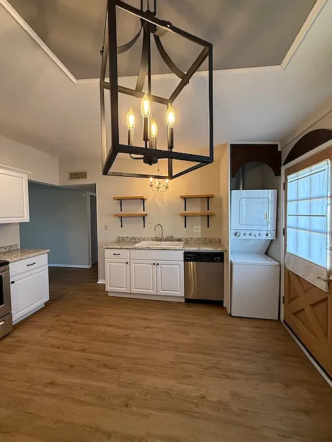 2 bed, 885 sqft, $1,450 — Photo 4
