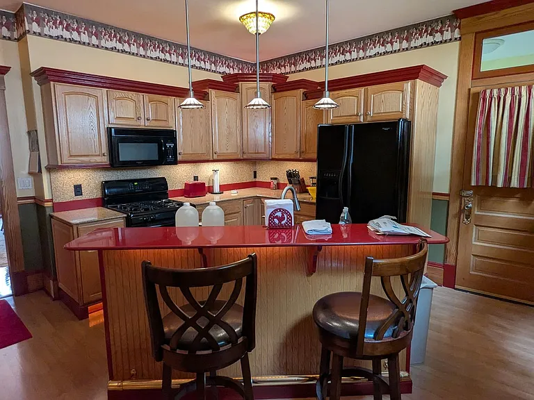 212 Chestnut Ave NE — Photo 22