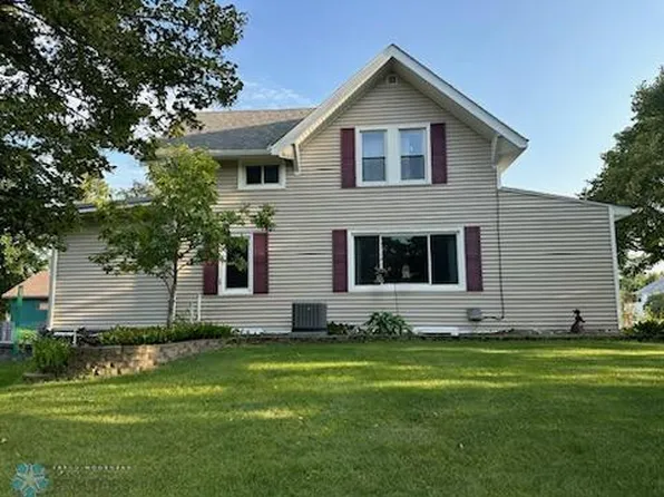 206 7th St E, Ada, MN 56510
