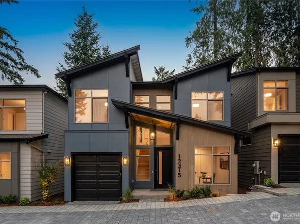 12315 NE 70th Lane #2, Kirkland, WA 98033