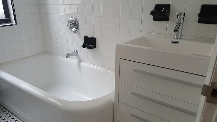 Rented by SubHut Realty USA, Inc. | media 18