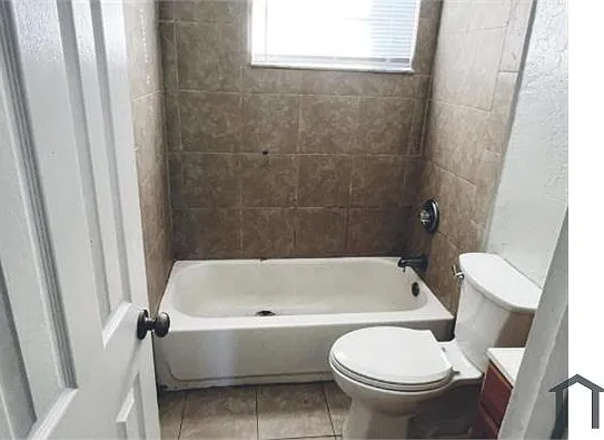2 bed, 800 sqft, $1,700 — Photo 3