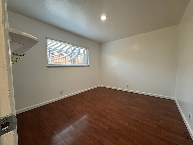 131 Muirfield Dr — Photo 9