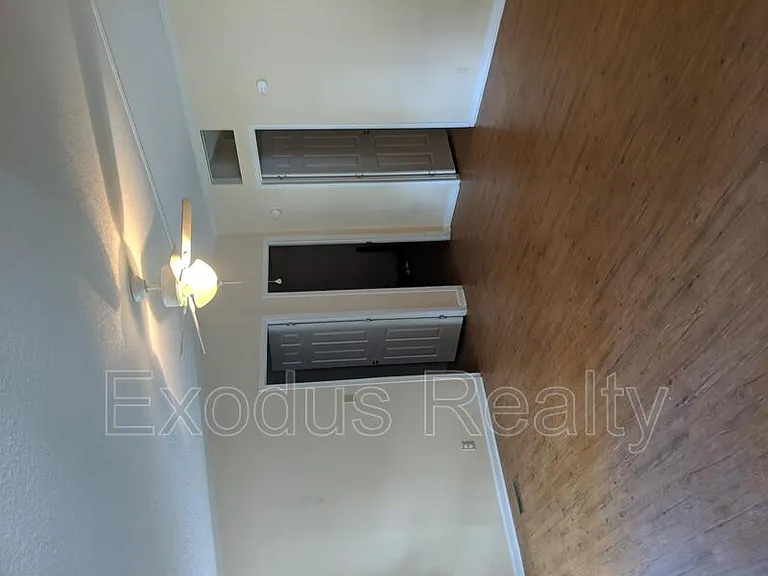 87 Patriots Way — Photo 24