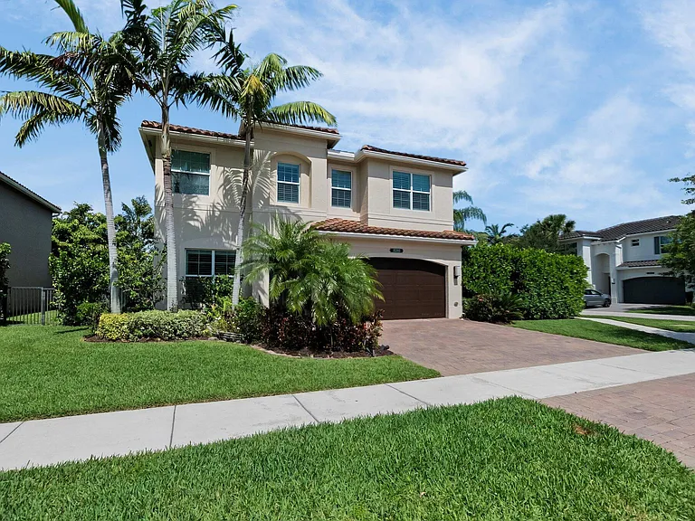 15205 Seaglass Terrace Ln — Photo 2