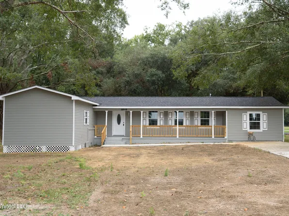 22412 Jones Ln, Moss Point, MS 39562
