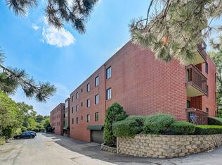 1S045 Spring Rd APT H2, Villa Park, IL 60181