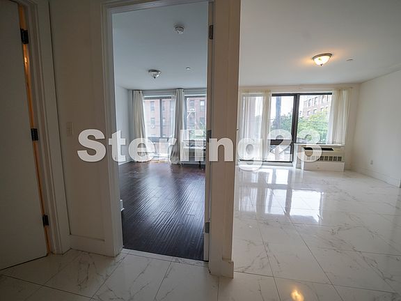 3rd image of 27-51 Crescent St #2A