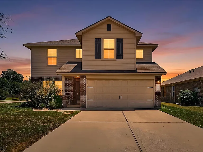 23718 Water Hickory Dr — Photo 2