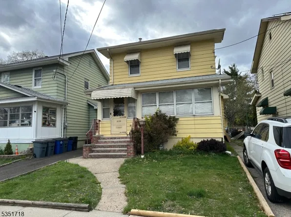 2128 Oliver St, Rahway City, NJ 07065
