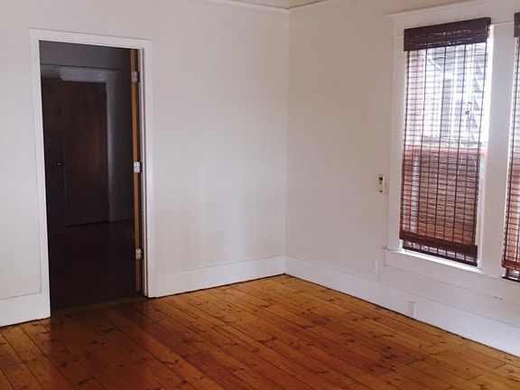 2nd image of 730 3rd Ave S APT 1