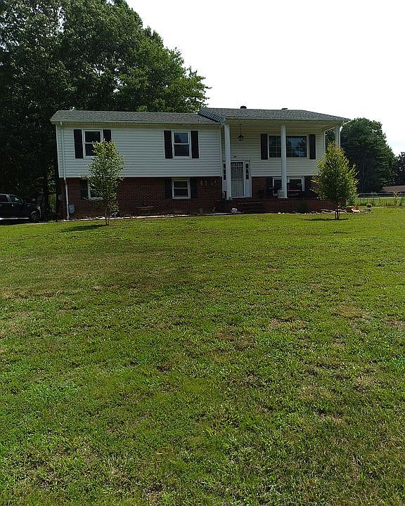 1st image of 114 Bent Tree Dr