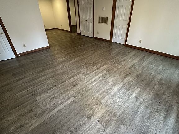 2nd image of 3530-102 Ivy Commons Dr