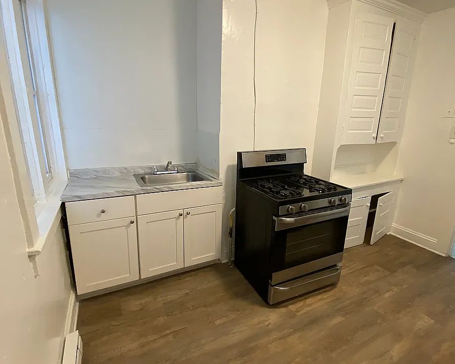 1st image of 694 Rutherford Ave APT A4