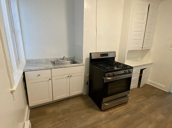 694 Rutherford Ave APT A4