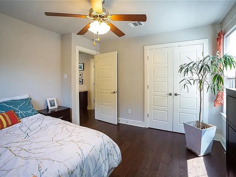 2913 Bond Dr — Photo 8