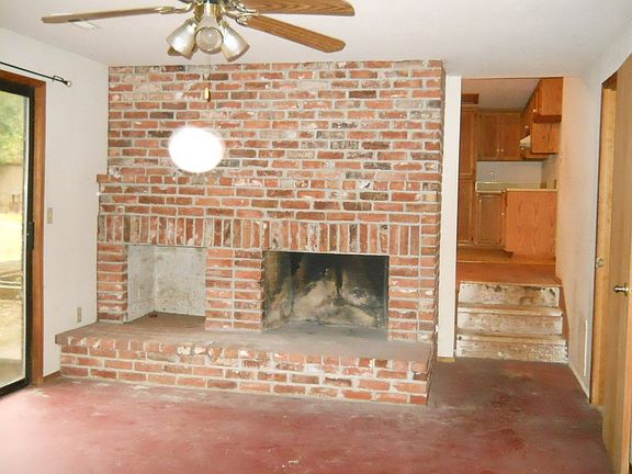 4th image of 25202 62nd Avenue Ct E