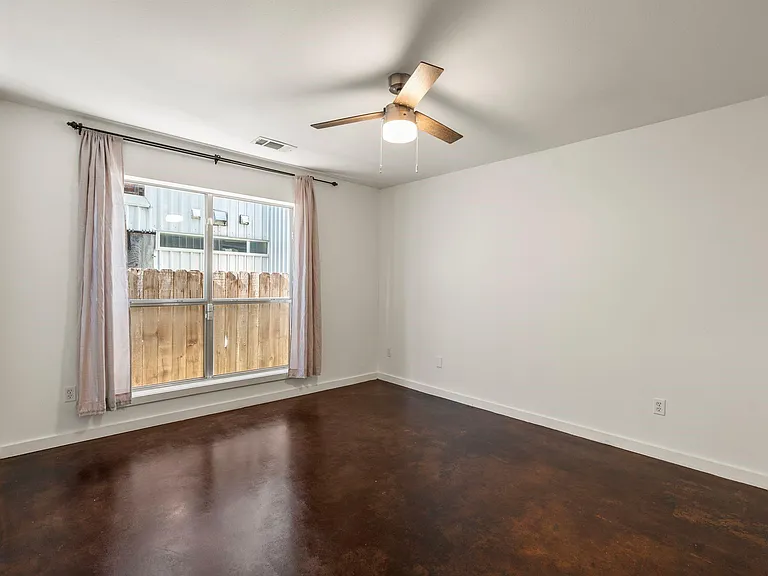 349 Sydnor St — Photo 24