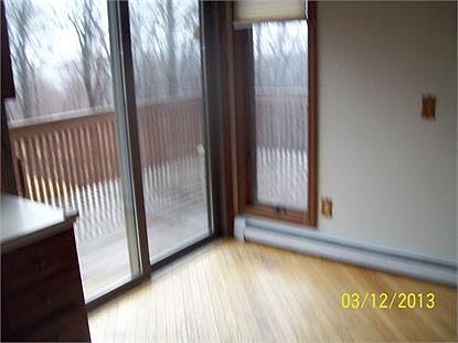 5th image of 6 Silver Spruce Dr