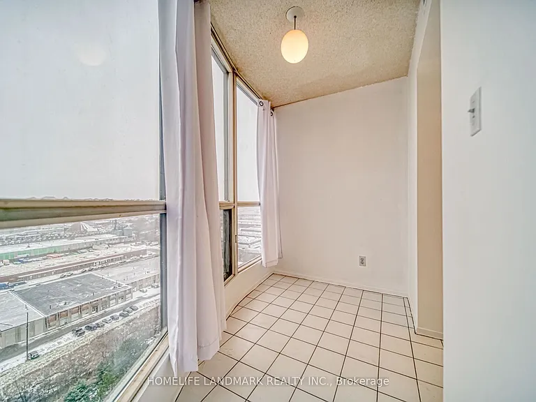 1470 Midland Ave #1802 — Photo 18