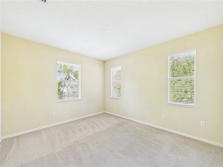 462 Lloyd St — Photo 17