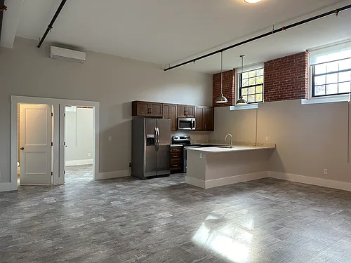 155 Ararat St #107 Photo 1