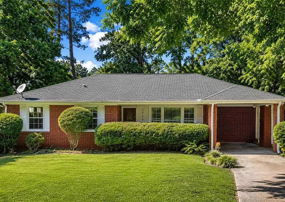 1866 Mary Lou Ln