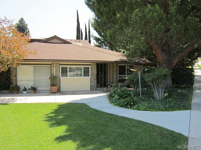 1st image of 19332 Avenue Of The Oaks
