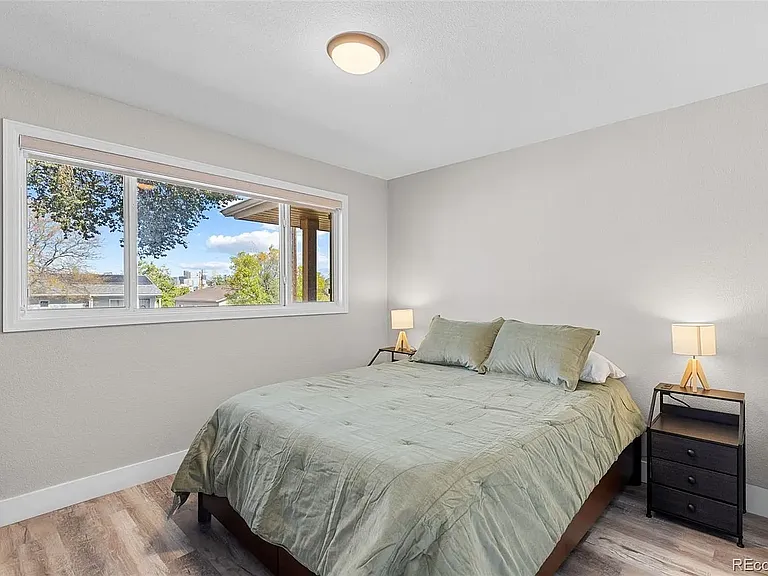 1460 W Alaska Pl — Photo 13