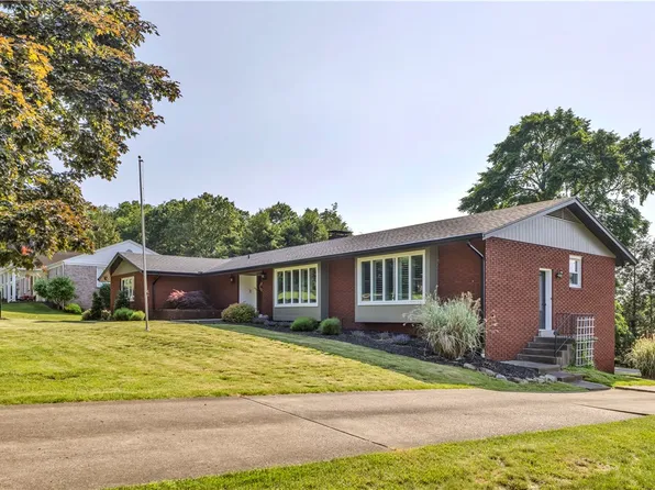 425 Ridge Rd, Greensburg, PA 15601