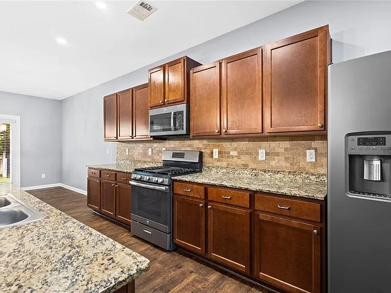 407 Aviary Ln — Photo 26