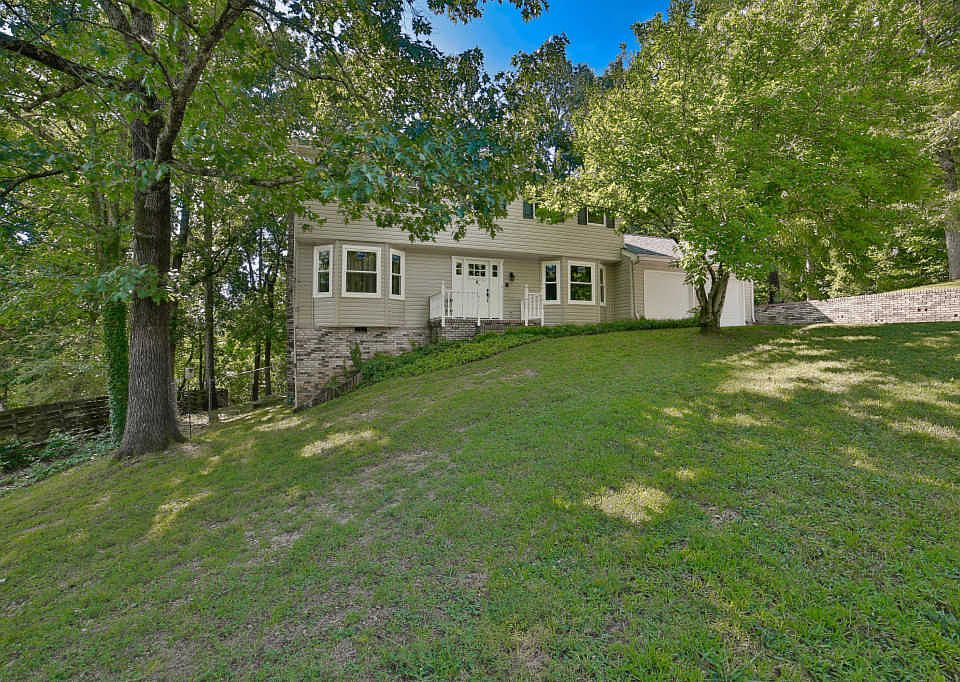 1st image of 1102 Carterwood Ln
